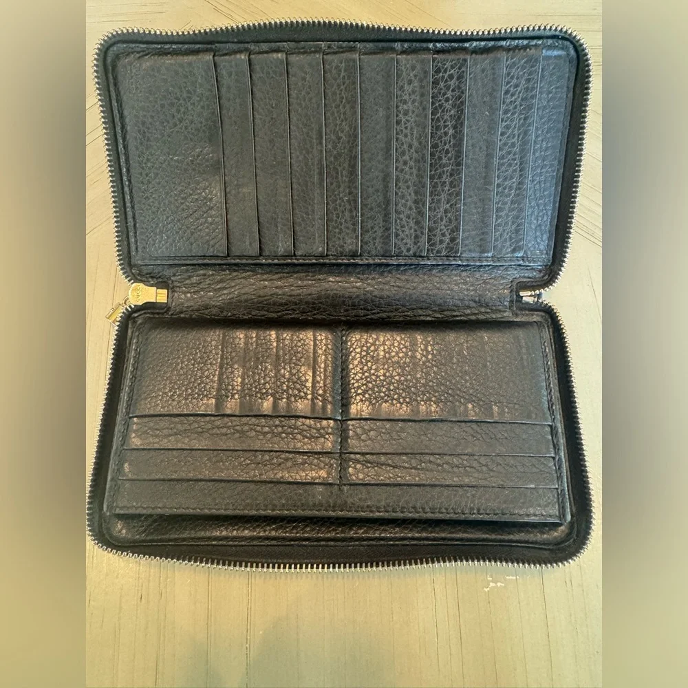 🛍️HP🛍️AUTHENTIC GUCCI👜 Soho Pebbled Leather Zip Around Long Wallet (Black) - Picture 6 of 15